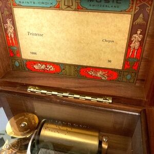 Reuge  Sainte. Croix Music. Box
